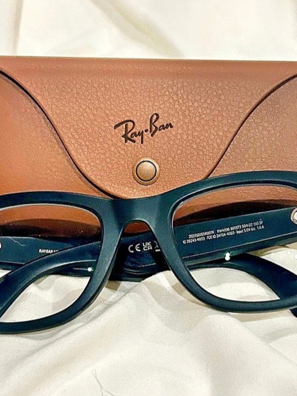 Ray-Ban Meta Wayfarer Smart Glasses Black & Brown